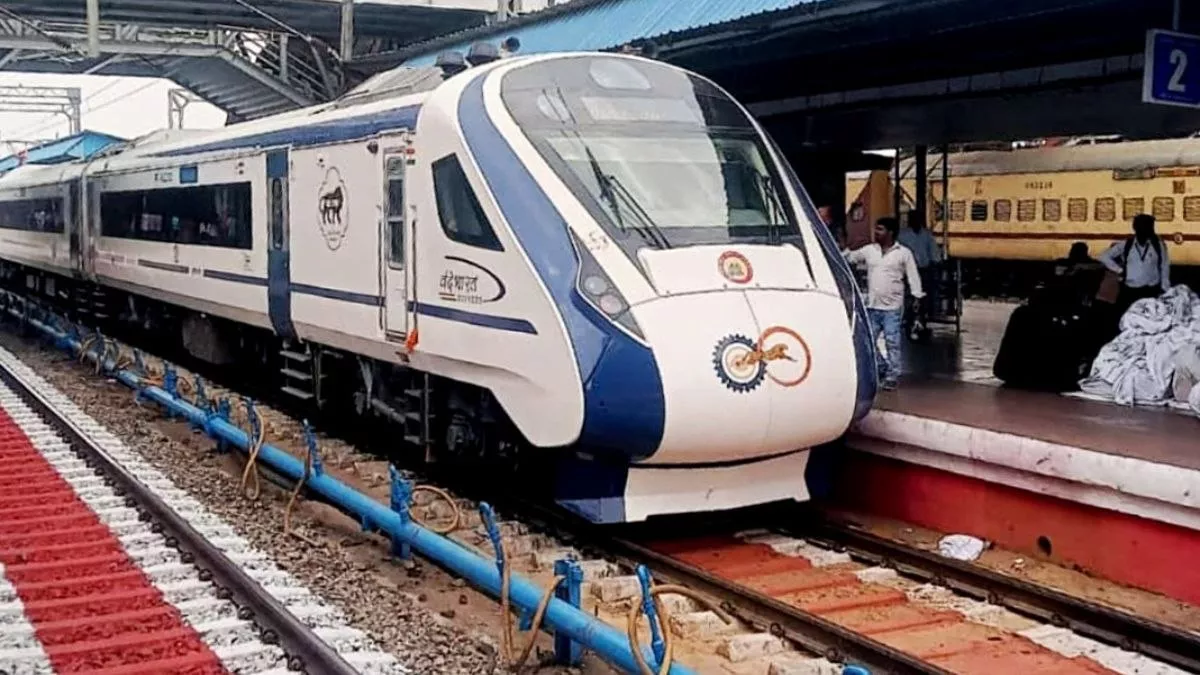 प्रधानमंत्री मोदी आज जालना-मुंबई वंदे भारत ट्रेन सेवा को दिखाएंगे हरी झंडी