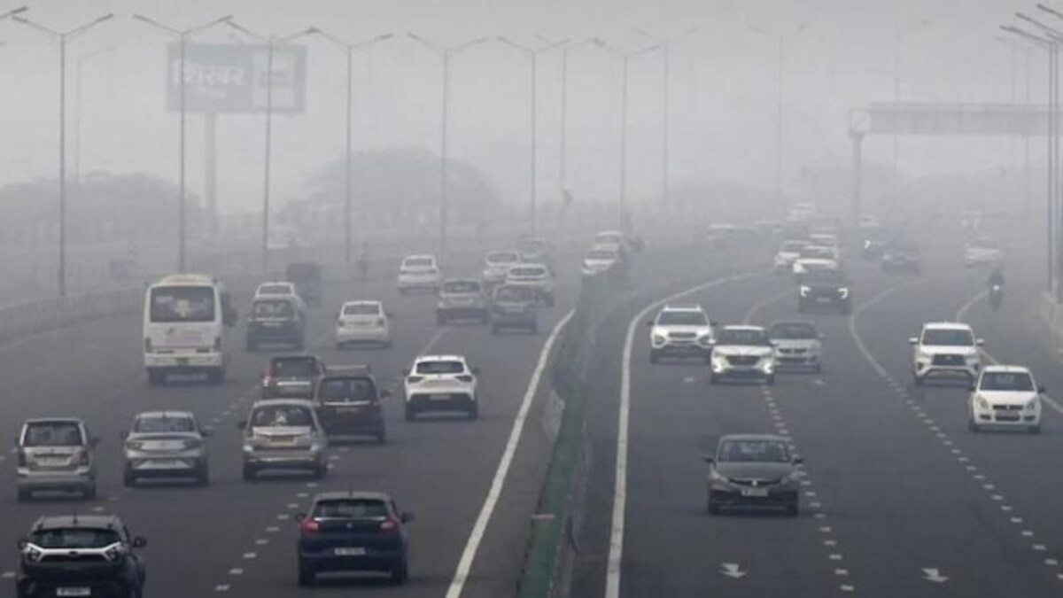 दिल्ली में वायु गुणवत्ता 'बेहद खराब' श्रेणी में, न्यूनतम तापमान 6.2 डिग्री सेल्सियस दर्ज