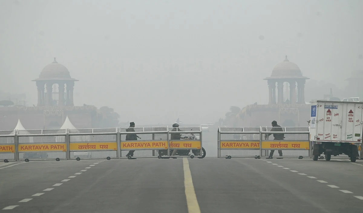 दिल्ली में न्यूनतम तापमान 8.2 डिग्री सेल्सियस, एक्यूआई मध्यम श्रेणी में