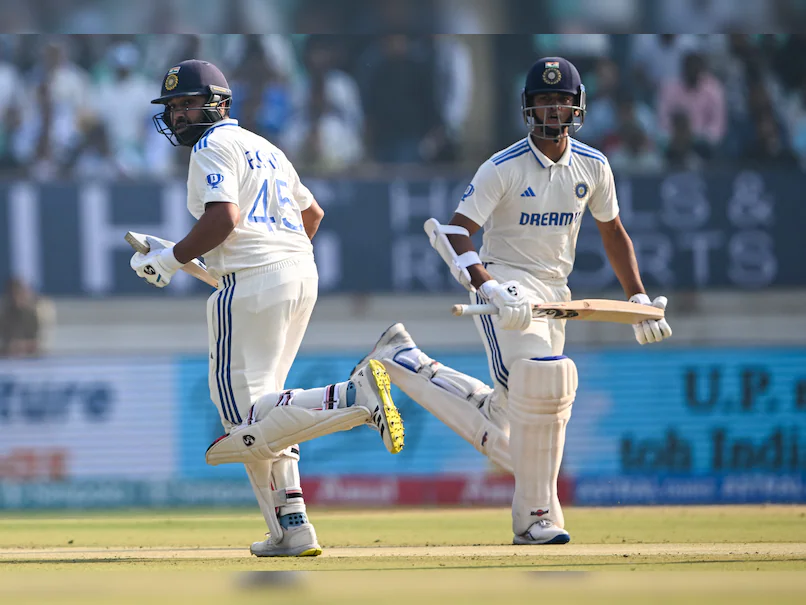 भारत को पहला झटका, कप्तान रोहित शर्मा आउट, इंग्लैंड ने पहली पारी में बनाए 353 रन
