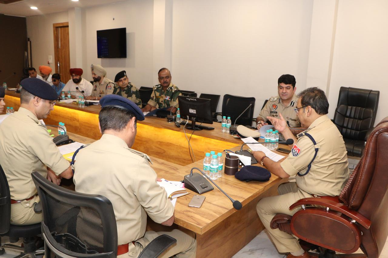 एसपीएल डीजीपी अर्पित शुक्ला ने अमृतसर और जालंधर में की रेंज-स्तरीय सुरक्षा समीक्षा बैठकें