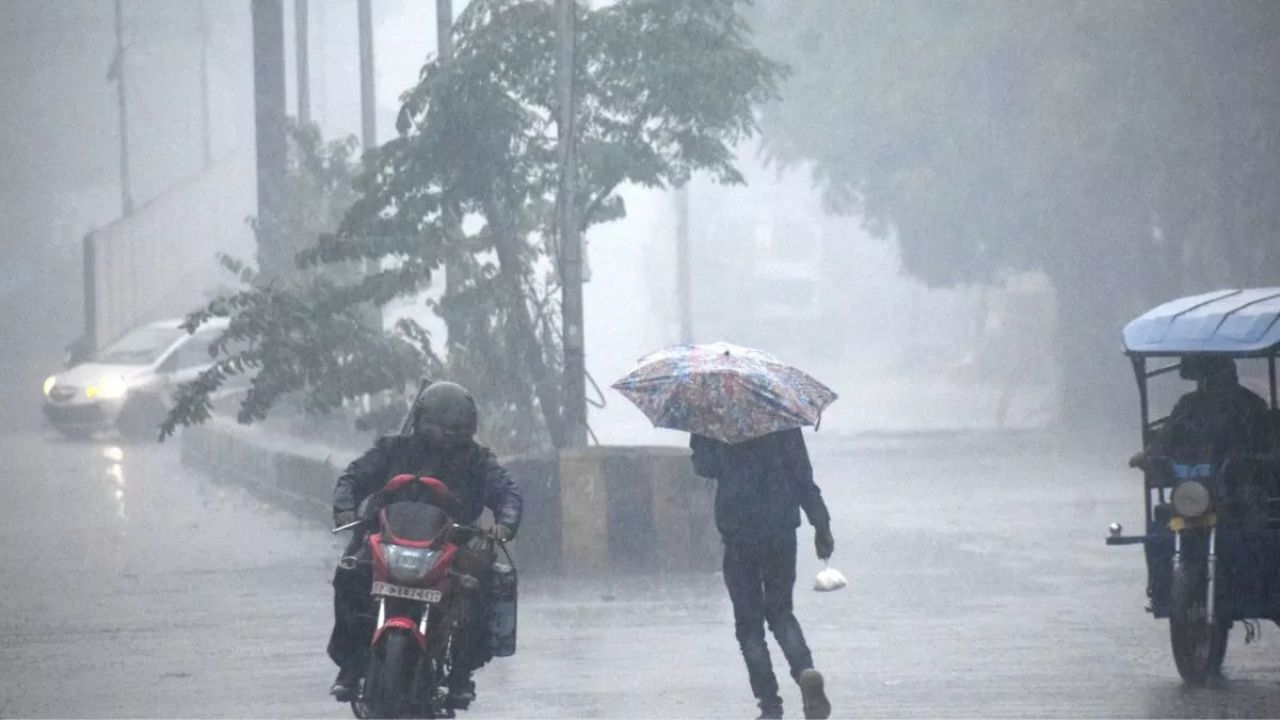 आईएमडी ने कई क्षेत्रों में तेज बारिश और आंधी-तूफान की चेतावनी की जारी