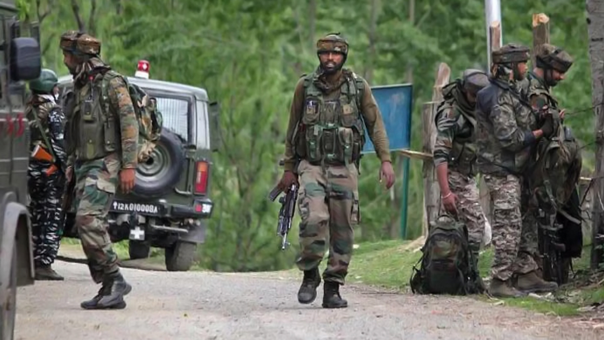 जम्मू-कश्मीर के हादीपोरा में सुरक्षाबलों और आतंकियों में एनकाउंटर शुरू, दो आतंकी ढेर