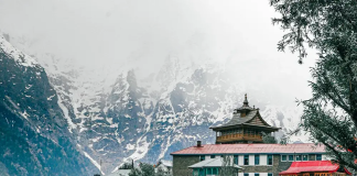 Himachal Pradesh : चंबा में टला बड़ा सड़क हादसा, खाई में गिरते-गिरते बची बस