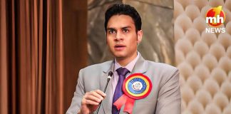 IAS अधिकारी जिसकी तीसरी शादी ने उड़ाए सबके होश, जानिए क्या कहती है UP से MP तक छाए इस अफसर की कहानी… IAS officer