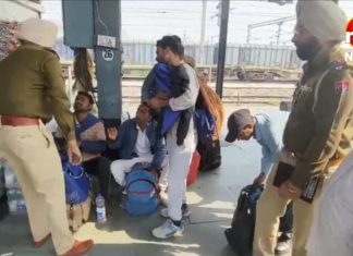 जालंधर में होली पर सुरक्षा के मद्देनजर GRP का सर्च अभियान तेज, रेलवे स्टेशन पर बढ़ाई गई पुलिसकर्मियों की संख्या Jalandhar railway security