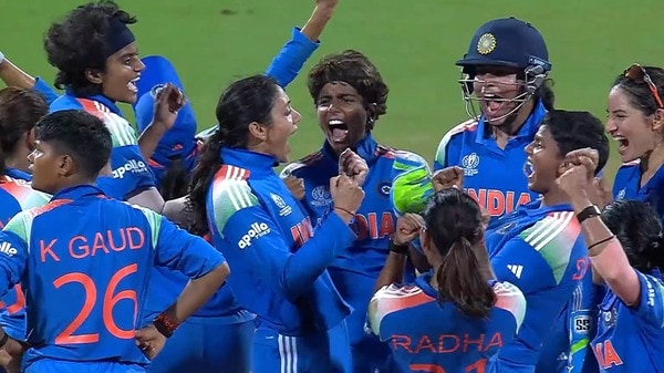 Team India wins: भारतीय महिला क्रिकेट टीम ने रचा इतिहास, साउथ अफ्रीका को हराकर पहली बार बनीं वर्ल्ड चैंपियन | Today News