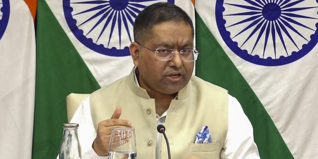 जनवरी से अब तक 2,417 भारतीयों को अमेरिका से निर्वासित किया गया: विदेश  मंत्रालय – The Wire – Hindi