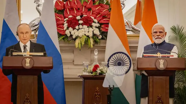 पुतिन–मोदी मुलाक़ात: इन अहम समझौतों पर बनी सहमति - BBC News हिंदी