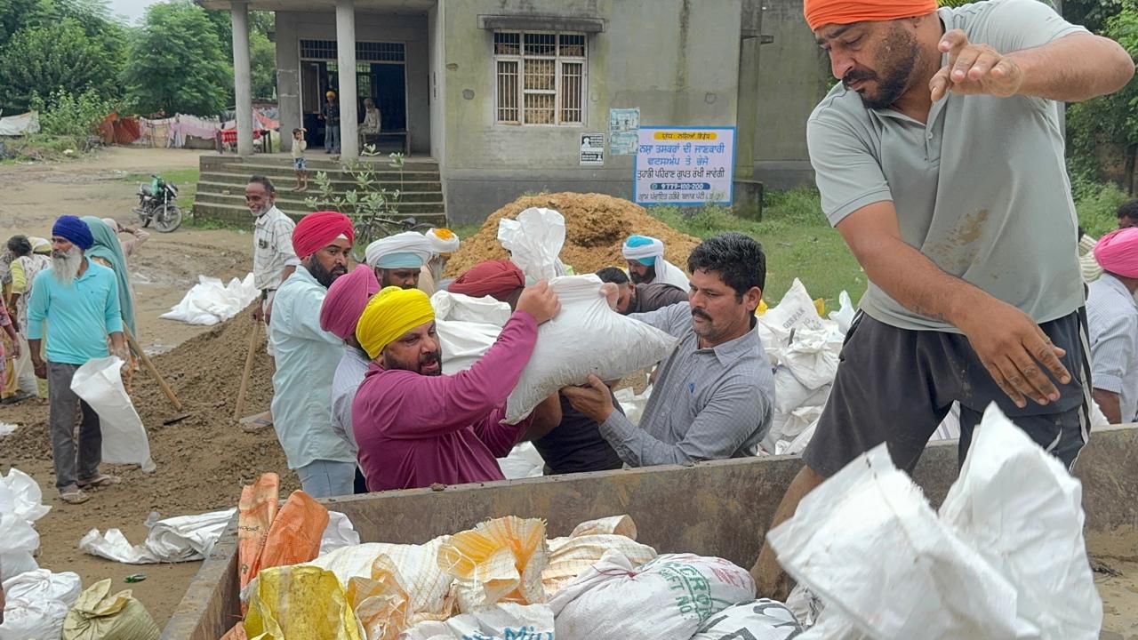 बाढ़ से प्रभावित 15,688 व्यक्तियों को सुरक्षित स्थानों पर पहुँचाया, 7,144  व्यक्ति राहत कैंपों में ठहराए : हरदीप सिंह मुंडियां - Khabar Wale