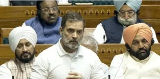 किताब का हवाला देकर राहुल गांधी ने संसद में काटा बवाल? क्या है ‘चीनी टैंक भारत में…’ वाले बयान की सच्चाई