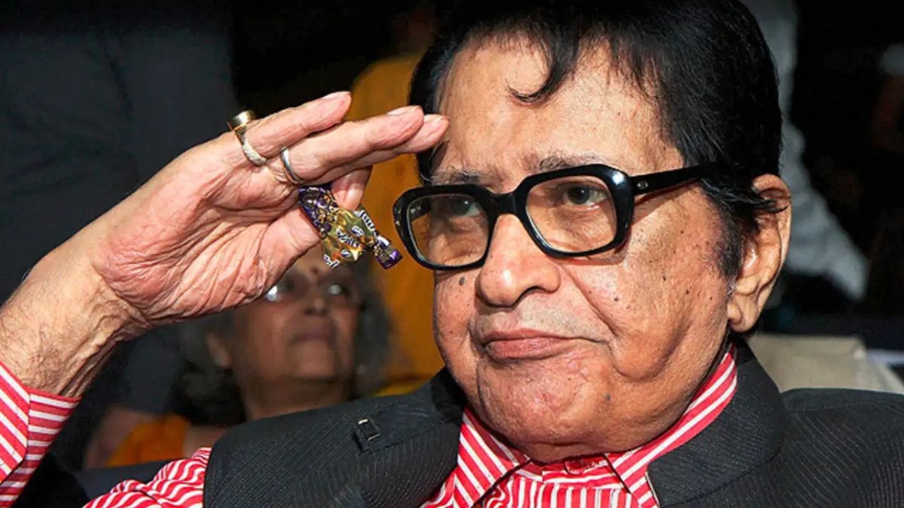 फिल्म अभिनेता मनोज कुमार का निधन, 87 साल की उम्र में ली अंतिम सांस | Film  actor and director manoj kumar died at the age of 87