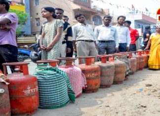 अब 25 दिन से पहले बुक नहीं होगा गैस सिलेंडर, पेट्रोलियम मंत्रालय ने किया बड़ा ऐलान LPG Cylinder