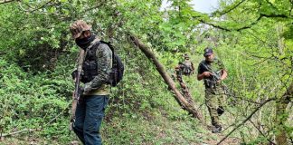 जम्मू- कश्मीर के सांबा में विस्फोट से सनसनी, सरपंच के घर के बाहर धमाका, जांच में जुटी एजेंसियां Blast Samba Village Jammu Kashmir