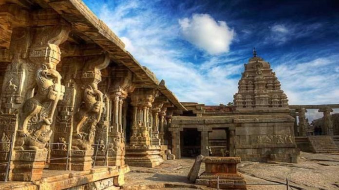 Lepakshi Temple Mystery