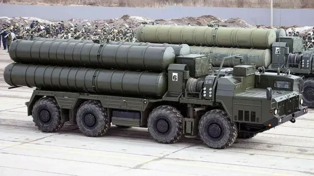 S-400 डिफेंस सिस्टम S-400 डिफेंस सिस्टम