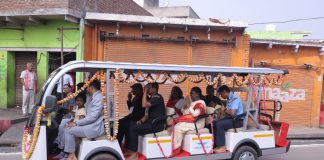 राष्ट्रपति मुर्मू ने प्रभु गिरिराज जी के किए दर्शन, पैदल शुरू की 21 किमी सप्तकोशीय परिक्रमा राष्ट्रपति मुर्मू