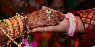 गोरखपुर फर्जी IAS