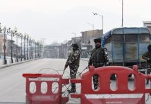 ईरान के सुप्रीम लीडर खामेनेई की मौत के बाद कश्मीर में तनाव, लाल चौक के आसपास सुरक्षा एजेंसियां अलर्ट कश्मीर में तनाव