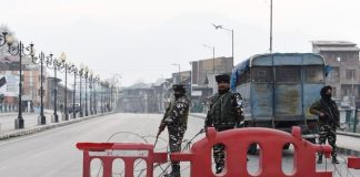 ईरान के सुप्रीम लीडर खामेनेई की मौत के बाद कश्मीर में तनाव, लाल चौक के आसपास सुरक्षा एजेंसियां अलर्ट कश्मीर में तनाव