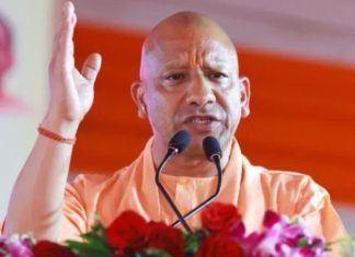 गाजियाबाद पहुंचे CM योगी, RSS-BJP समन्वय बैठक में हुए शामिल CM योगी