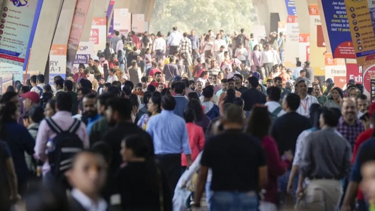 16 साल बाद जम्मू-कश्मीर में हुई जनगणना की शुरुआत, पूरी प्रक्रिया होगी डिजिटल, 30 हजार से ज्यादा कर्मचारियों को मिली जिम्मेदारी