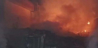 रोहिणी में आधी रात आग ने मचाई तबाही! जल कर राख हो गईं झुग्गियां, एक ही परिवार के 3 लोगों की दर्दनाक मौत