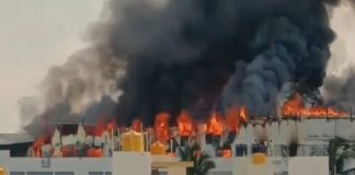 बेंगलुरु के स्कूल में अचानक लगी भीषण आग, चौथी मंजिल से उठा धुएं का गुबार, मची अफरा-तफरी