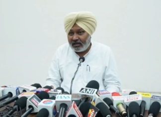 पंजाब सरकार से बातचीत के बाद सफाई कर्मचारियों ने वापस ली हड़ताल : हरपाल चीमा