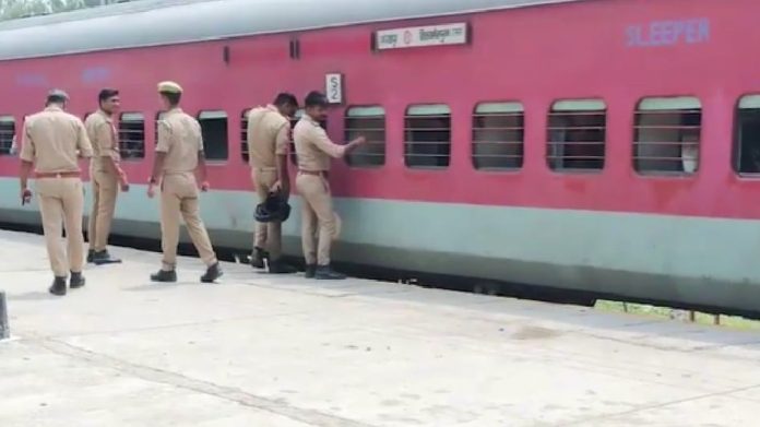ऐशबाग रेलवे स्टेशन