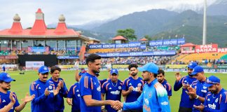 IND vs AFG 1st ODI: बारिश के कारण 3 घंटे की देरी, प्लेइंग इलेवन में हर्ष दुबे और गुरनूर बरार को मिला मौका