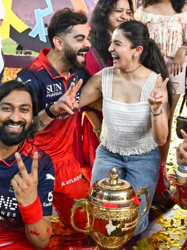 RCB की जीत के बाद अनुष्का विराट के प्यार भरे मोमेंट्स ने चुराया  फैंस का दिल