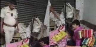 हावड़ा में पुलिस रेड के दौरान साड़ियों के ढेर के नीचे छिपा मिला TMC कार्यकर्ता, चुनावी हिंसा मामले में गिरफ्तार