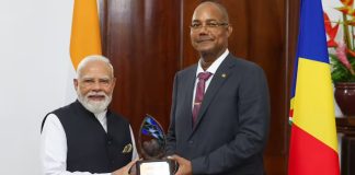 PM मोदी