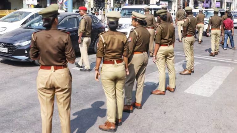 UP पुलिस में बड़ा प्रशासनिक फेरबदल, 206 PPS अफसरों के तबादले...