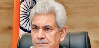 जम्मू-कश्मीर के LG मनोज सिन्हा श्री अमरनाथ यात्रा का लिया जायजा, कहा – इस बार श्रद्धालुओं की संख्या में बड़ा इजाफा LG मनोज सिन्हा