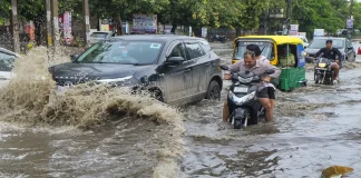 गुरुग्राम में भारी बारिश का अलर्ट, पुलिस की निजी कंपनियों से अपील, कर्मचारियों को दें वर्क फ्रॉम होम