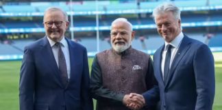 स्टीव वॉ संग मेलबर्न क्रिकेट ग्राउंड पहुंचे PM मोदी, खिलाडियों को दिया ऑटोग्राफ, कही ऐसी बात सुनकर मुस्कुराने लगे PM अल्बनीज