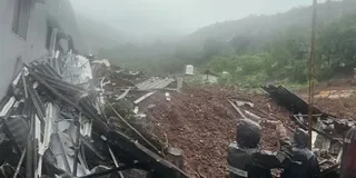 एक ही परिवार के तीन लोगों की मौत, महाराष्ट्र में भारी बारिश ने मचाई तबाही