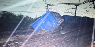 गाजियाबाद रेलखंड पर अचानक पटरी से उतरे मालगाड़ी के 6 डिब्बे, 50 से ज्यादा ट्रेनों पर पड़ा असर, कई के बदले गए रूट Ghaziabad