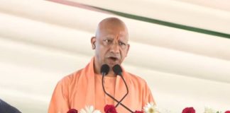 हनुमानगढ़ी में नमाज, लेकिन जामा मस्जिद में हनुमान चालीसा पढ़ सकते… CM योगी का कांग्रेस पर तीखा हमला CM योगी