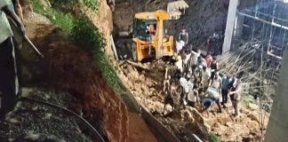 मोहाली में भारी बारिश के बीच निर्माणाधीन इमारत का हिस्सा ढहा, 2 लोगों की हुई मौत मोहाली