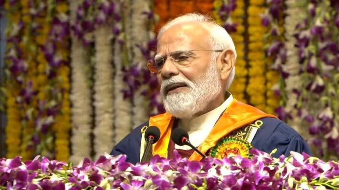 PM मोदी