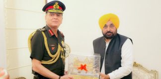 CM मान और आर्मी चीफ के बीच हुई अहम मुलाकात, सीमा पार नशा तस्करी पर मंथन, एंटी-ड्रोन सिस्टम मजबूत करने पर दिया जोर