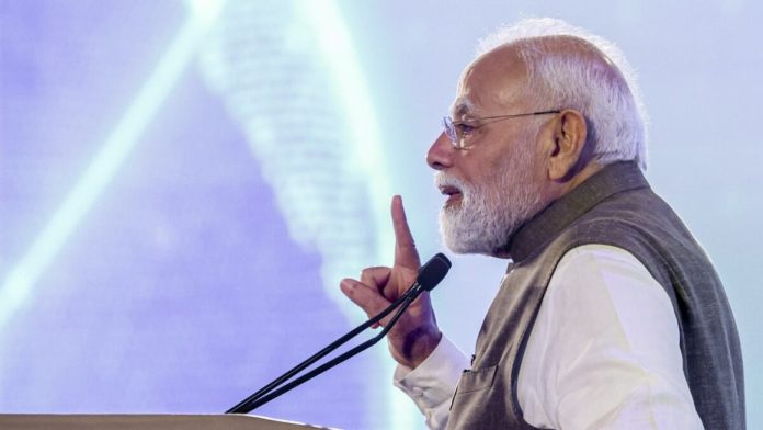 PM मोदी