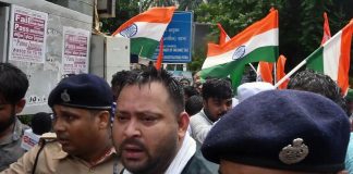 BJP ने तेजस्वी यादव के खिलाफ दर्ज कराई शिकायत, जांच की उठाई मांग तेजस्वी यादव