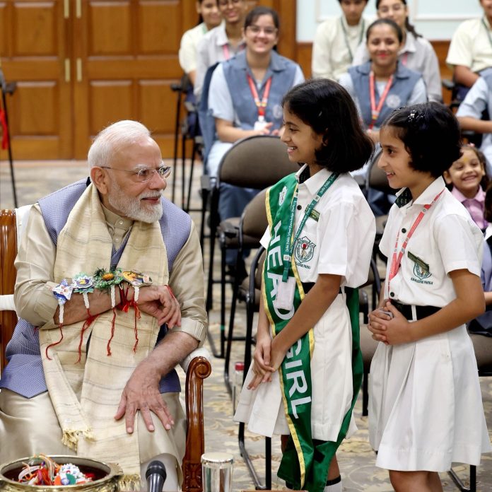 PM मोदी
