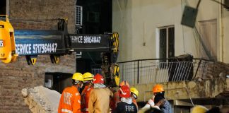 दिल्ली पुलिस ने सत्य निकेतन के बिल्डिंग मालिक के खिलाफ लुकआउट सर्कुलर किया जारी