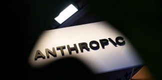 अब सिर्फ बात नहीं दवाई भी बनाएगा AI! Anthropic ने गुपचुप तरीके से तैयार की बायोलॉजी लैब Anthropic
