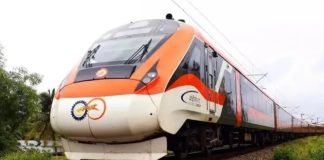 दिवाली-छठ पर रेलवे का बड़ा तोहफा! 160 KMPH की रफ्तार से 6 घंटे में 760 किलोमीटर दौड़ेगी दिल्ली-वाराणसी स्लीपर वंदे भारत ट्रेन